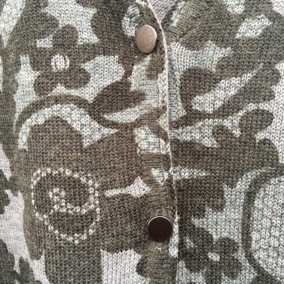 Focus 2000 Cardigan Sweater Large Gray Floral Foliage Print Button Up Deep Vneck - Picture 4 of 6
